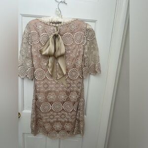 Va et Vien detailed minidress with back silk bow